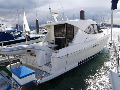 Riviera 3600 SY Sports Yacht